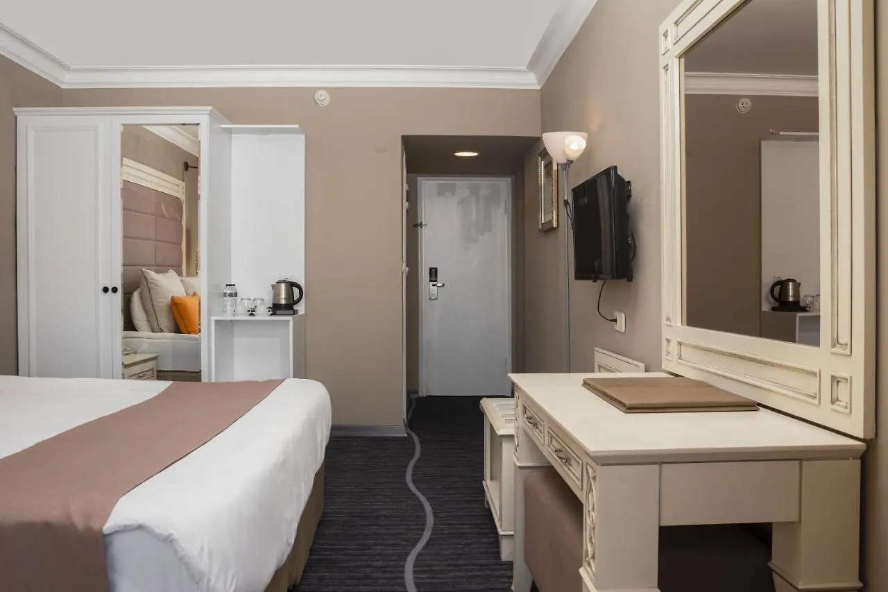 Suhan Seaport Hotel Κουσάντασι