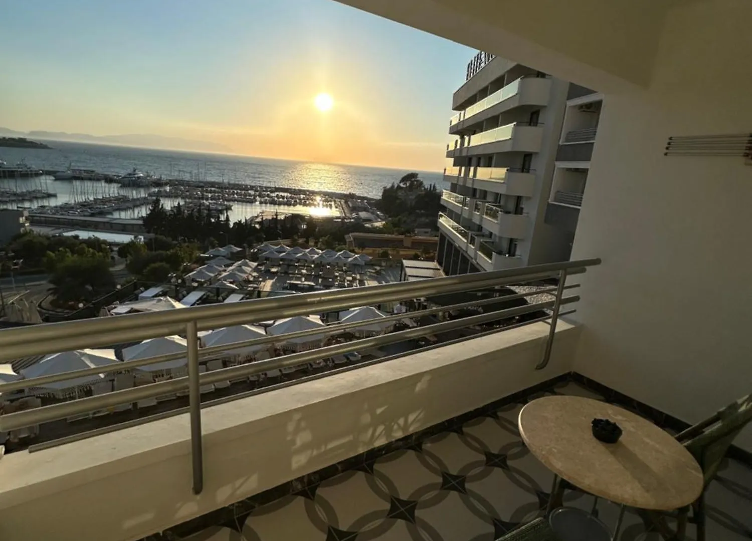 Suhan Seaport Hotel Kusadasi 4*,